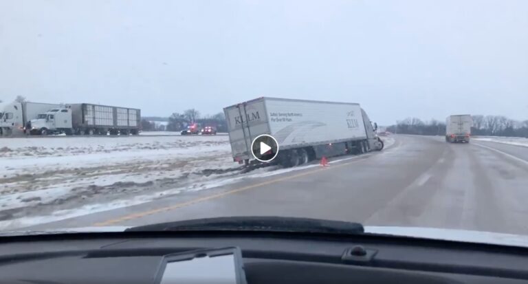 11 tractor-trailers slide off Highway 36 in northeast Missouri