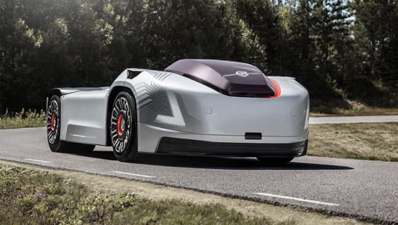 Volvo Autonomous Tractor Vehicle – Walkaround