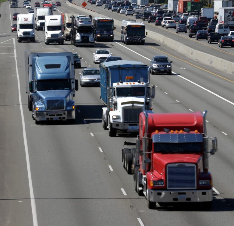 Senators offer bill to limit heavy truck speeds to 65 mph