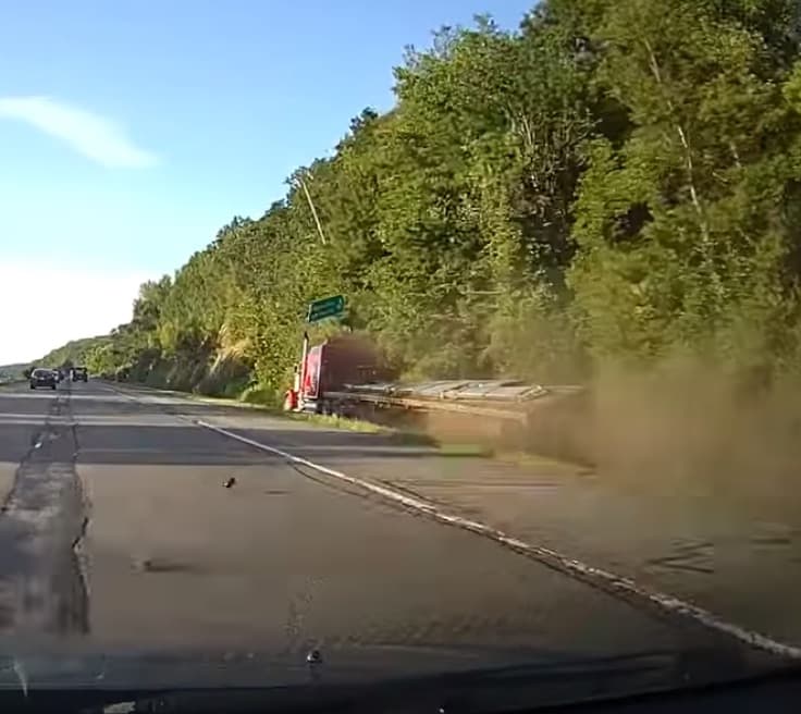 Flatbed goes four-wheeling!