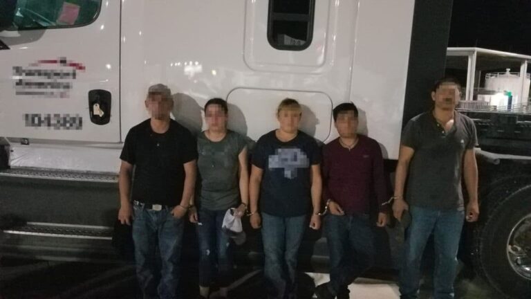 Border agents rescue 10 individuals in human smuggling attempt at Laredo