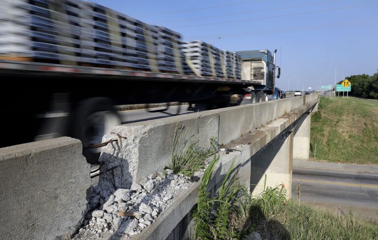 Number of deficient bridges in Oklahoma down from 1,170 to 132