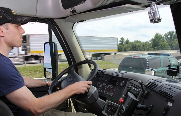 Study: Comprehensive approach needed to improve trucking safety