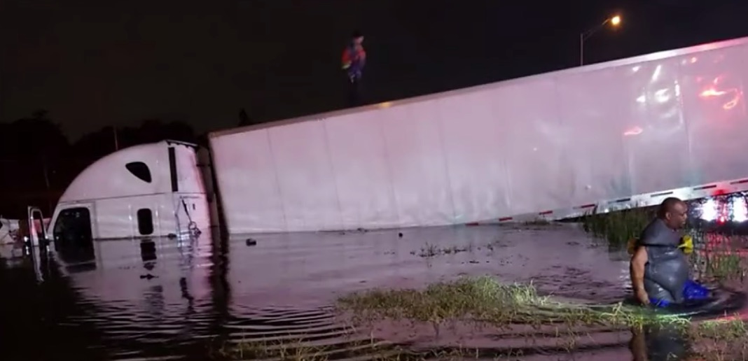 Driver OK after semi-truck crashes into retention pond - TheTrucker.com