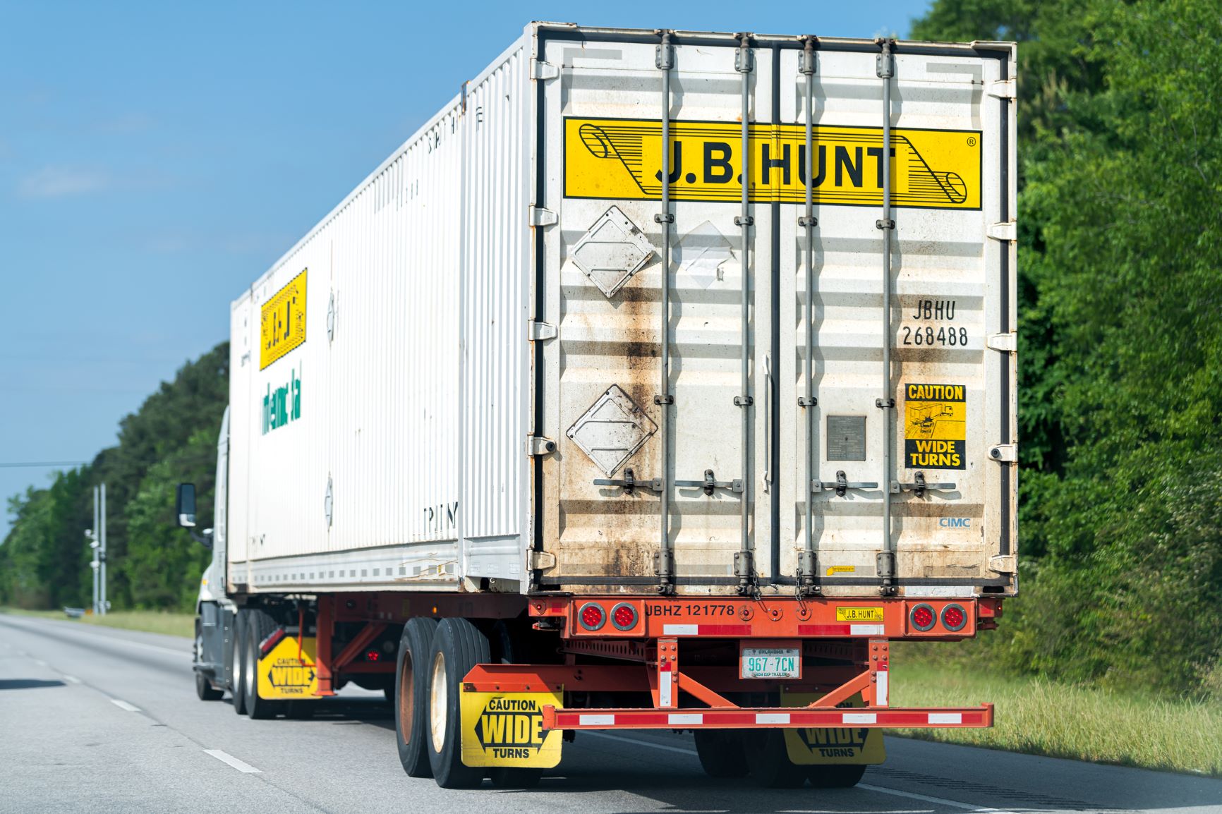 J.B. hunt provides bonuses in appreciation of COVID19 response efforts
