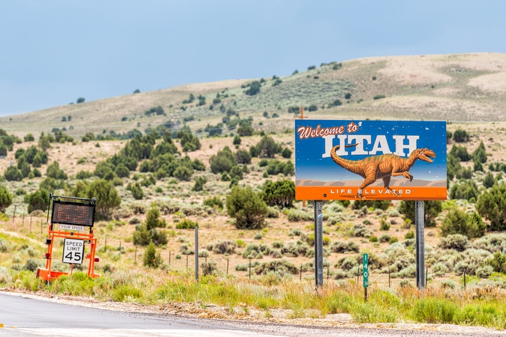 Utah now requires all travelers, including truckers, to submit COVID-19 travel declaration when entering state