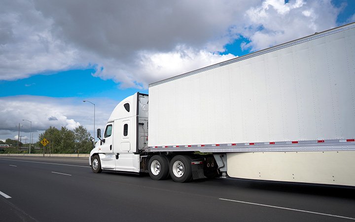 U.S. trailer orders see 49% leap in August, but ‘it’s not all sunshine,’ according to ACT report