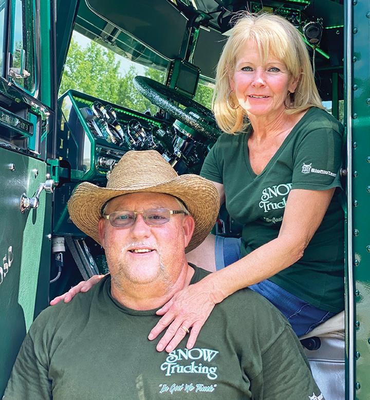 Labor of love: Team-driving couple remodeled their 1996 Freightliner into a showpiece