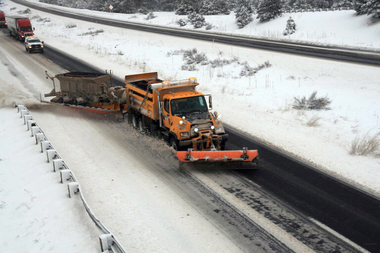 Arizona DOT works to keep commerce moving along heavily traveled roads during winter storms