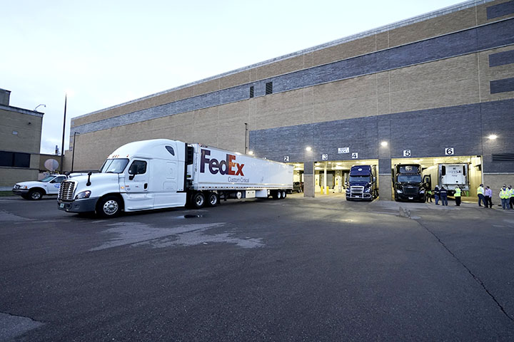 ‘No greater honor’: Truckers play vital role in distribution of long-awaited COVID-19 vaccines