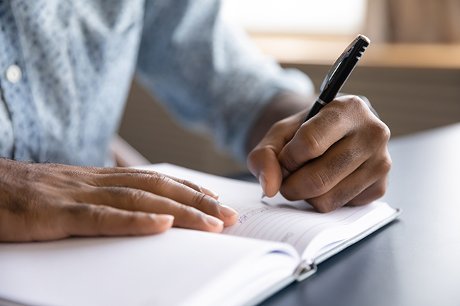 Health journaling can help you stick to those New Year’s resolutions