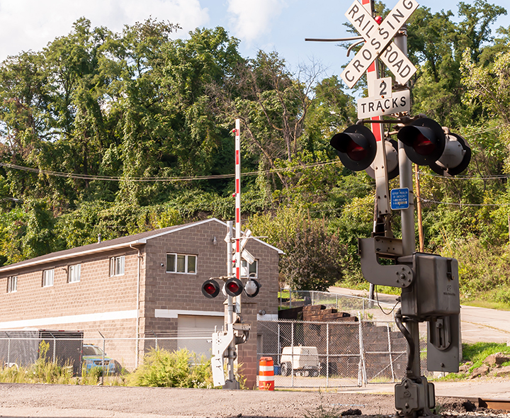 DOT awards $40 million to improve safety at highway-railway crossings