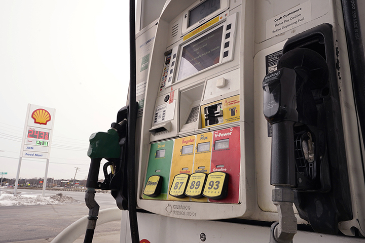 Experts say US’s Gulf freeze may boost gas prices, but only briefly