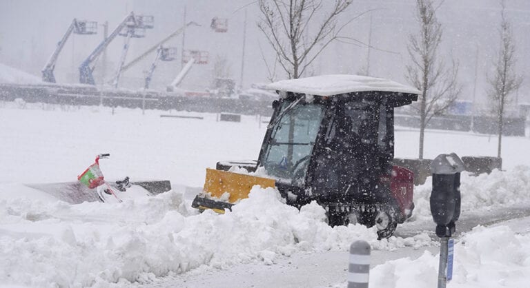 Wyoming, Colorado, Nebraska dig out from powerful snowstorm, Iowa reports hazardous conditions