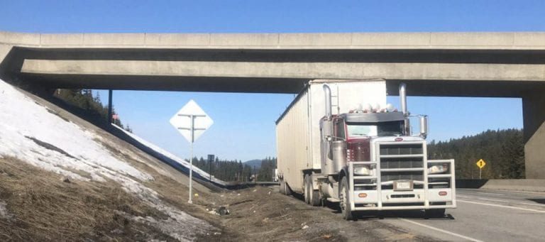 Idaho trucker works to keep interstate clean along daily route