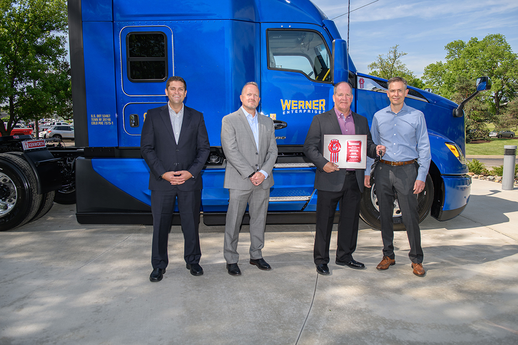 Werner Enterprises takes delivery of first Kenworth T680 Next