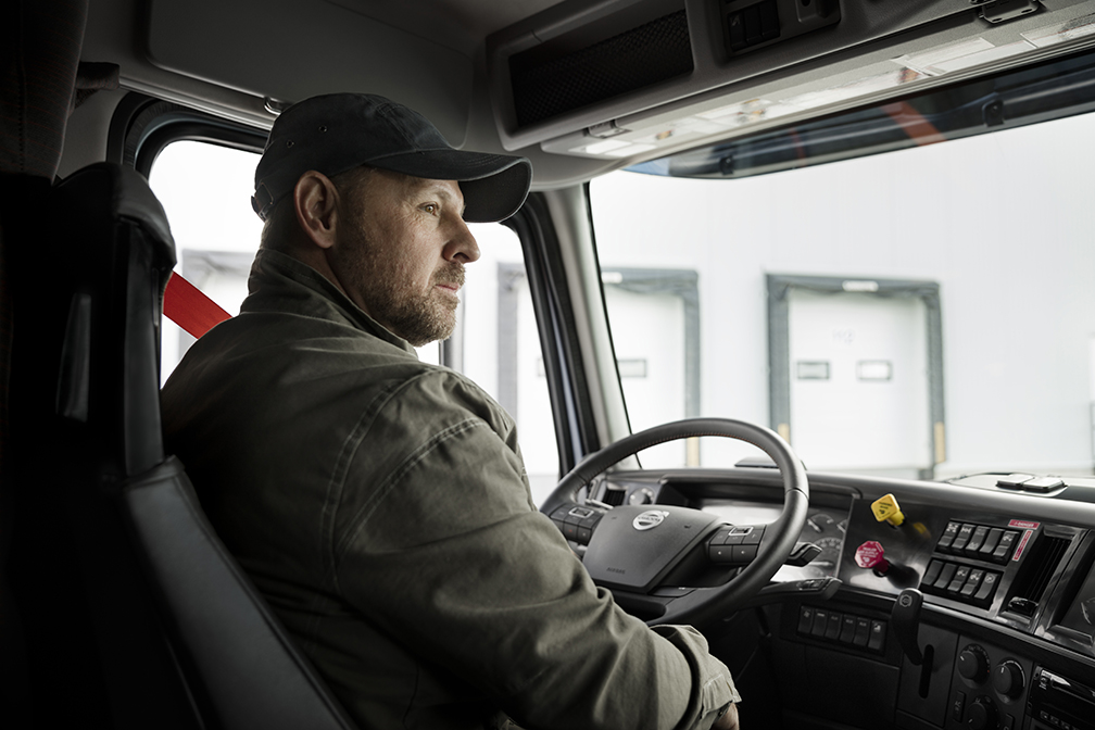 Bendix safety systems now factory option on some Volvo trucks ...