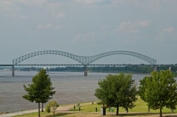 I-40 Memphis bridge to partially reopen; limited traffic can resume August 2