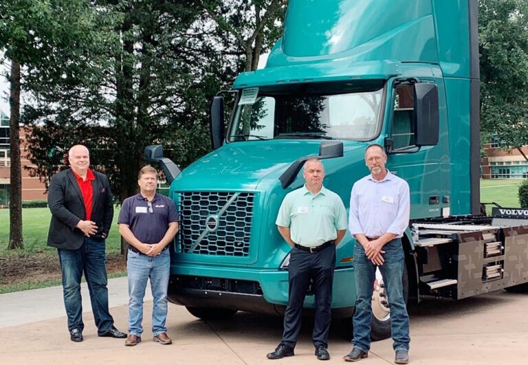 Fleetmaster Express and Englander Transportation begin transition from diesel to electric trucks