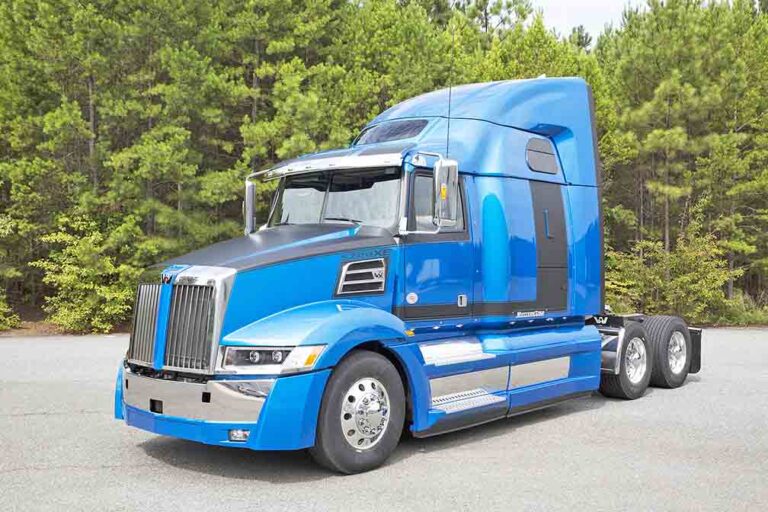 Daimler cuts production of Western Star 5700 XE