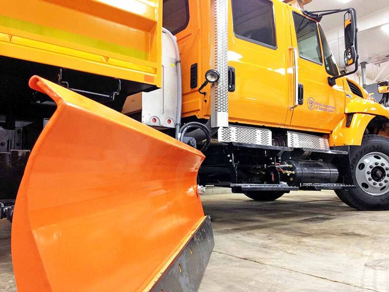 ‘Scoopy Doo,’ ‘Orange Crush’ to help clear Illinois snow