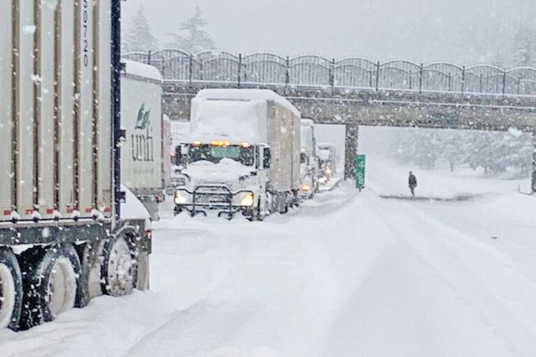 Closures remain on several Oregon highways after blizzard