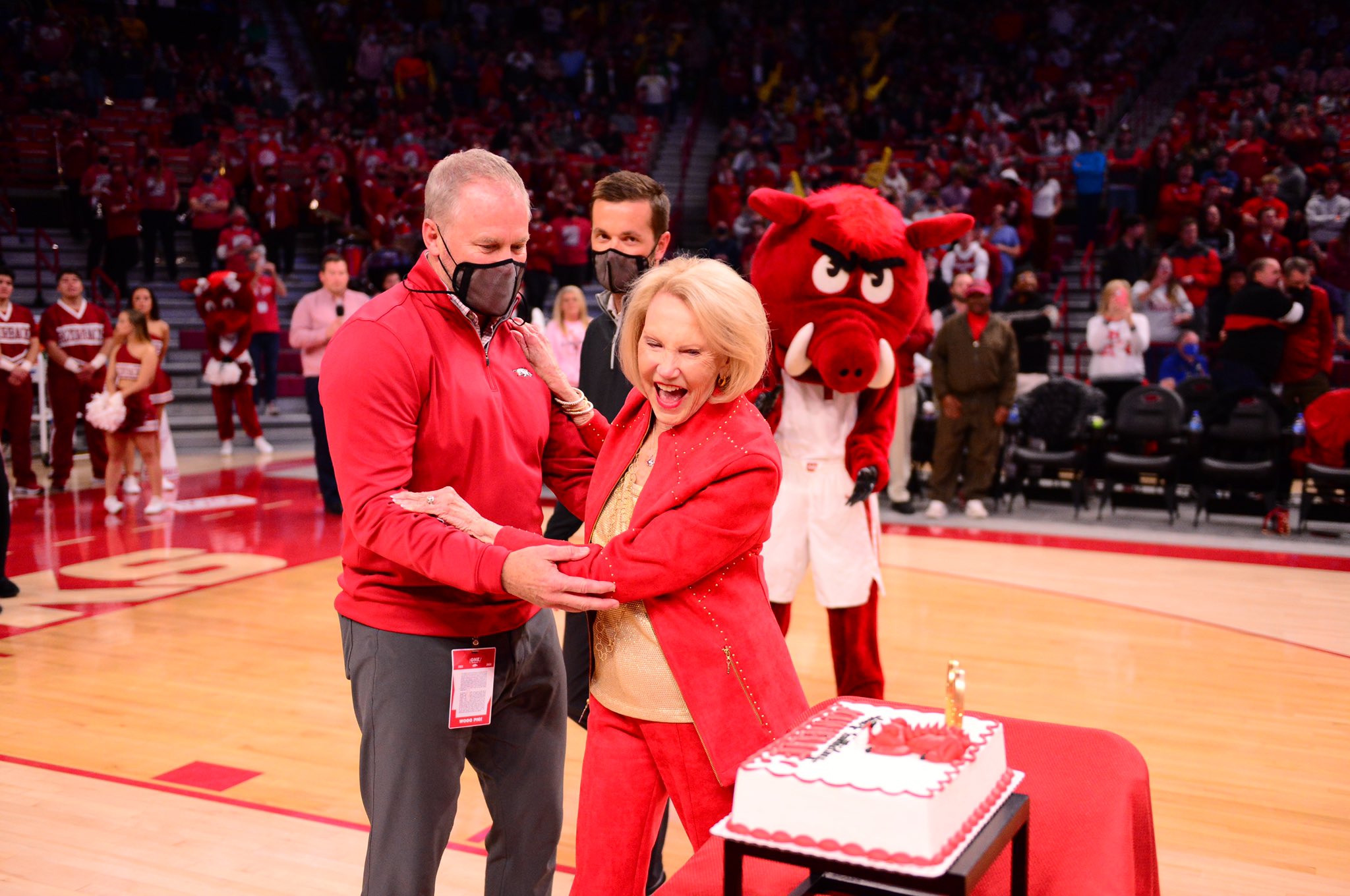 Arkansas Razorbacks celebrate Johnelle Hunt’s 90th birthday
