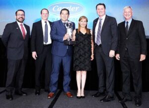22 03 24 Carrier Transicold Latin America Dealer of the Year web