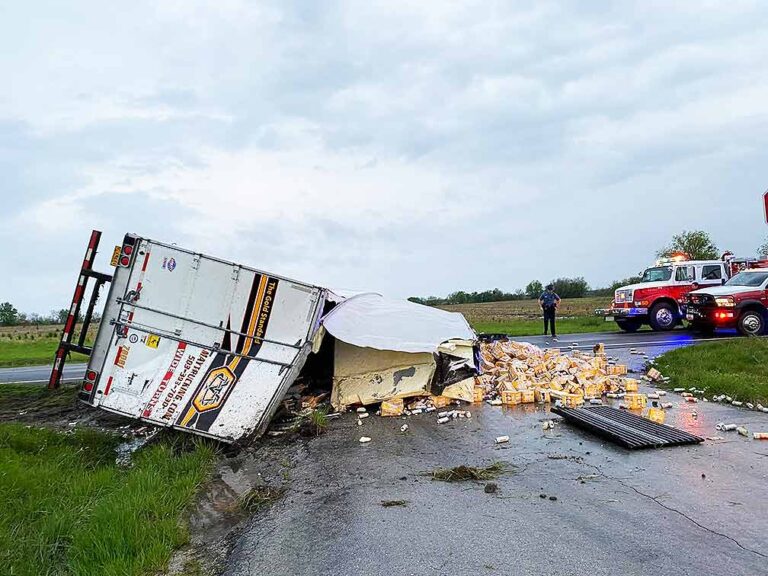 Missouri wreck leaves 44,000 pounds of hard seltzer on road