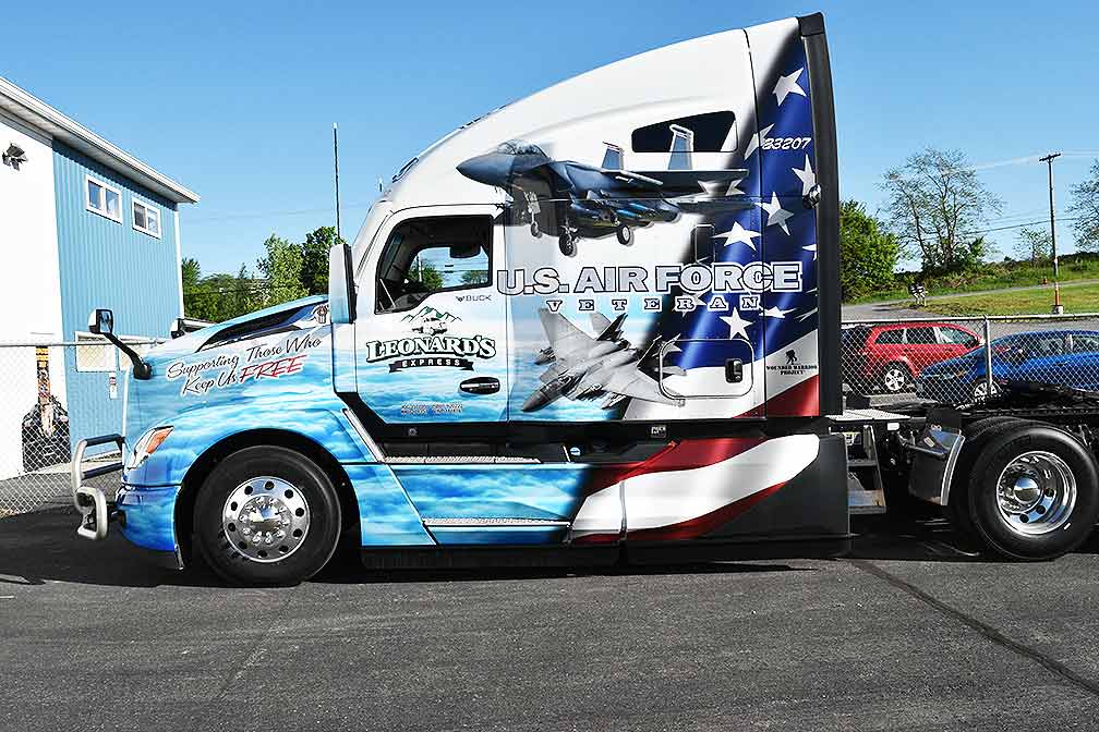 Leonard’s Express unveils first in series of patrioticwrapped rigs