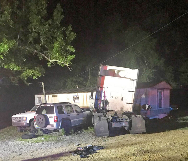 Police: Alabama woman drives big rig into boyfriend’s trailer