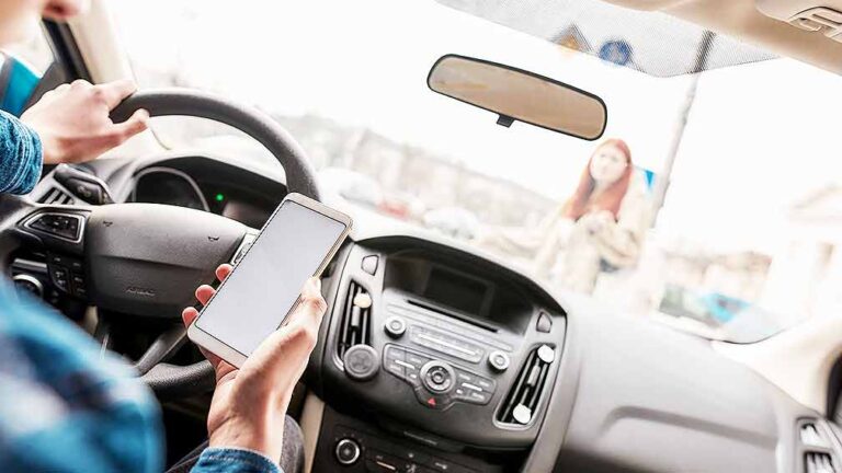 Distracted drivers ‘running rampant’ on nation’s roads, report says