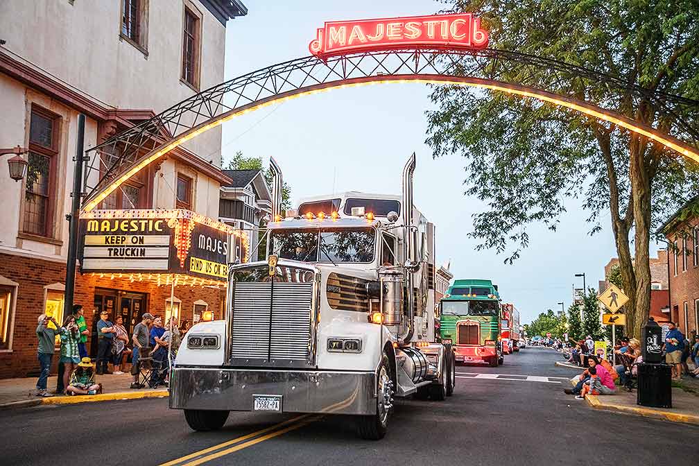 Kenworth truck parade held at Ohio plant