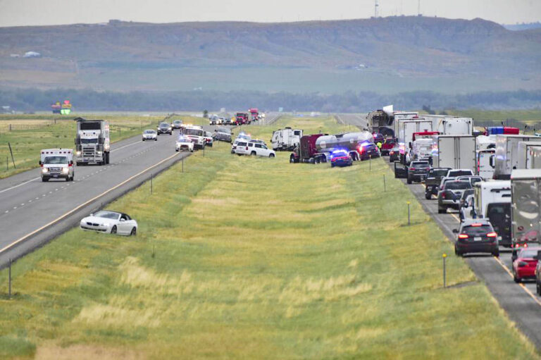 2 kids among 6 dead in Montana highway pileup, 8 others hurt