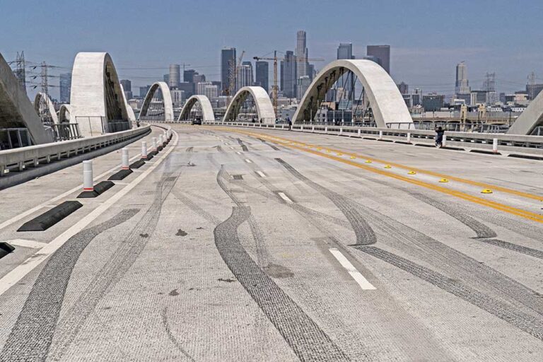 New Los Angeles bridge opens, then quickly closes amid chaos