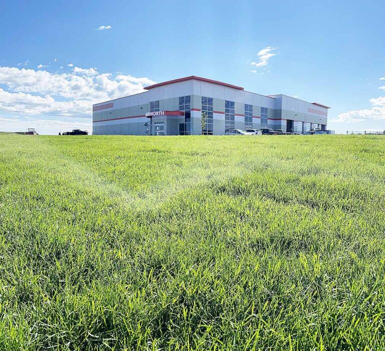 GreatWest Kenworth opens new parts, service dealership in Balzac, Alberta