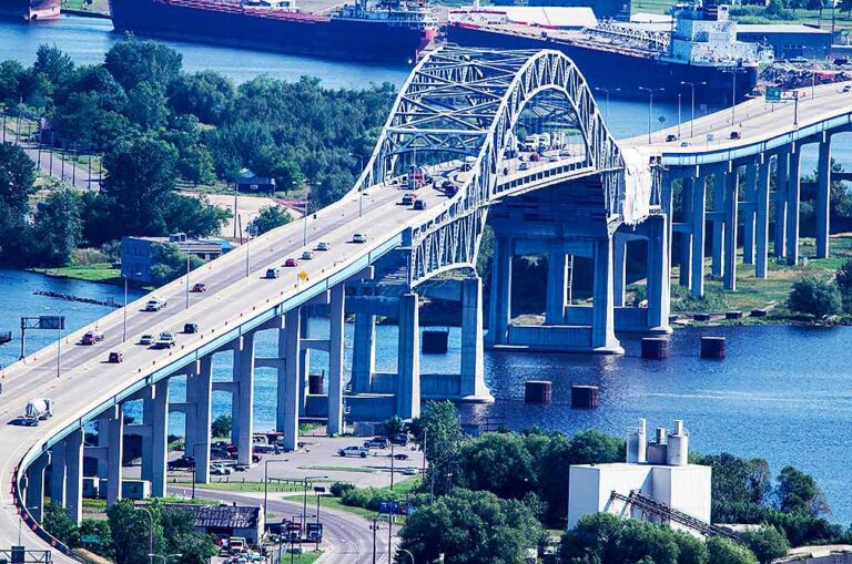 Minnesota, Wisconsin seek $899M to rebuild John A. Blatnik Bridge