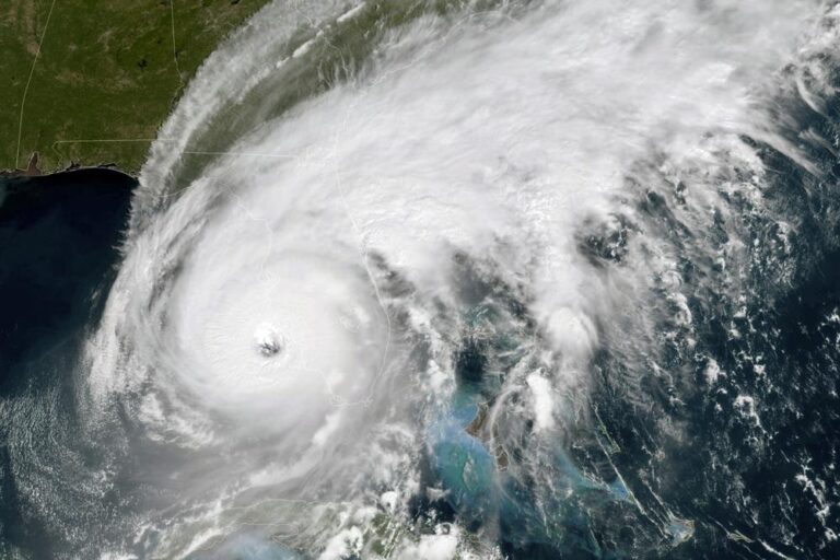 FMCSA declares regional emergency as Hurricane Ian pounds Florida