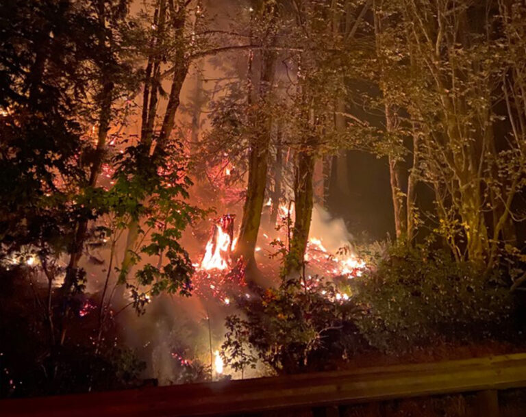 Highway 2 in Washington State closes again because of wildfire
