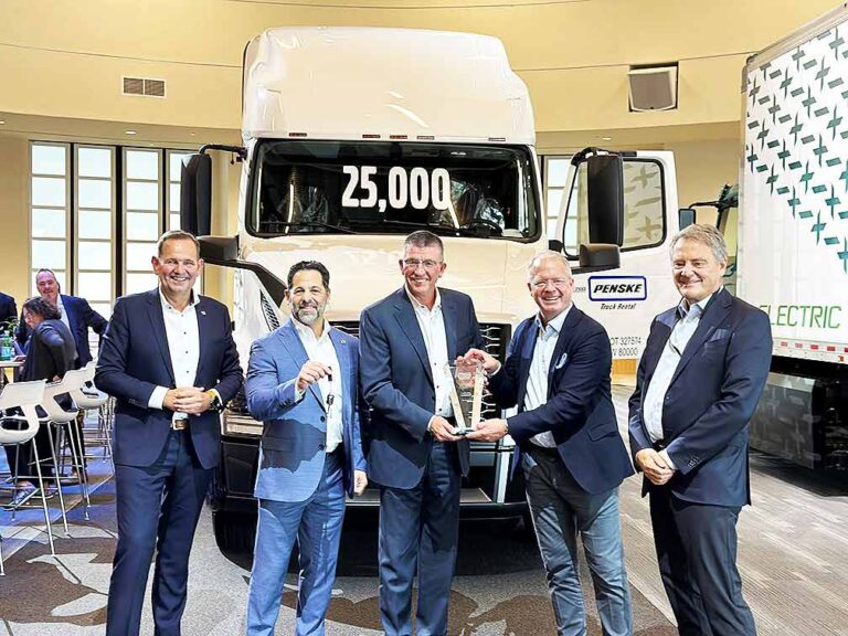 Volvo Trucks North America marks 25,000 deliveries to Penske Truck Leasing