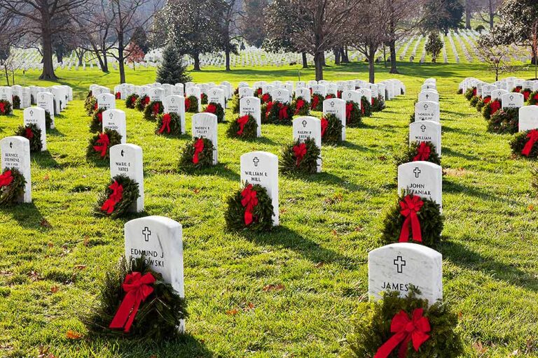 Truckstop partners with Wreaths Across America to promote Honor Fleet