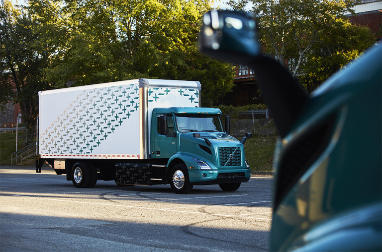 Volvo VNR electric trucks deployed in South Bronx thanks to $10M clean transportation prize