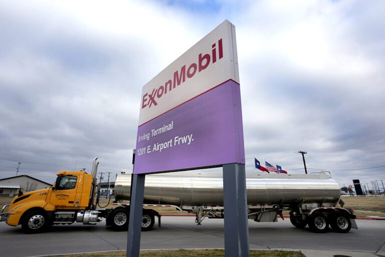 Fuel giant Exxon reports unprecedented profits for 2022 as travel, war in Ukraine heated up