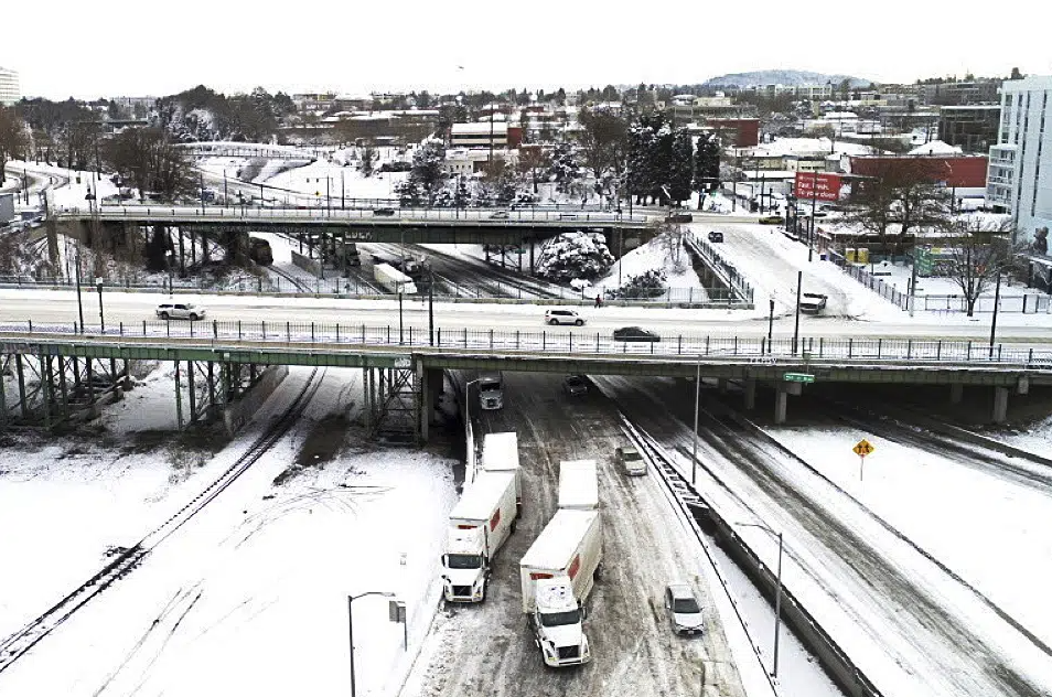 Massive winter storm wreaks havoc on travel across large swath of US ...