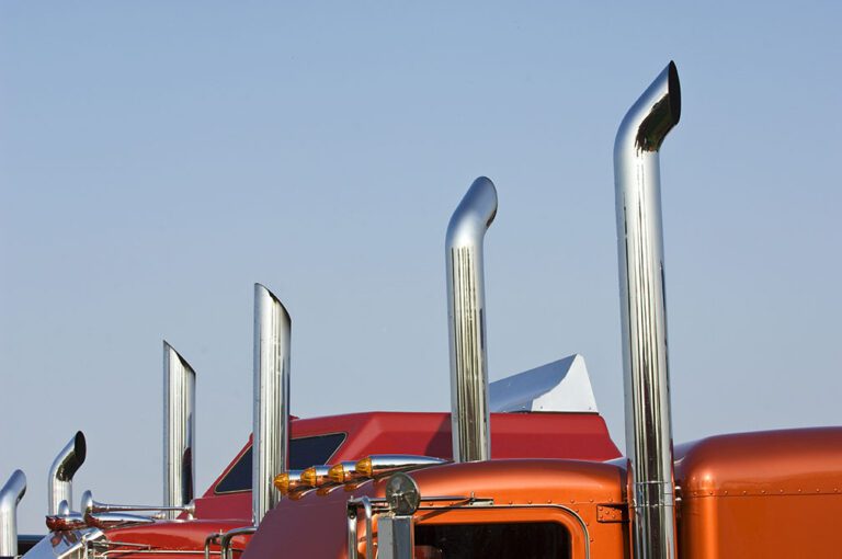 EPA’s newest proposal to cut big rig emissions drawing ire from trucking industry