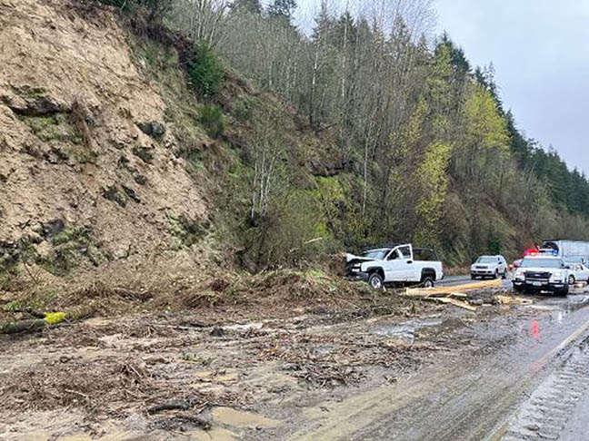 North I-5 reopens in southwest Washington after landslide