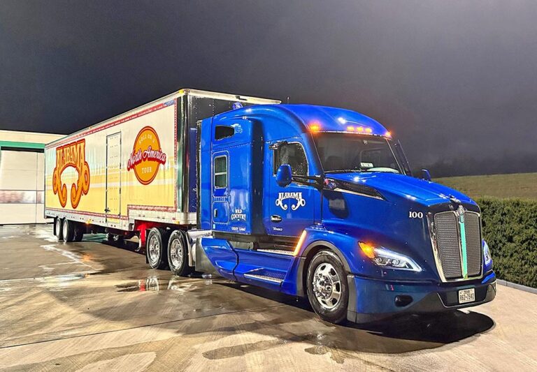 Kenworth partnering with country band Alabama on new tour