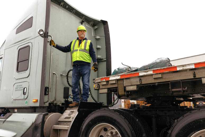 Study 75 of truck drivers say their job is mentally, physically