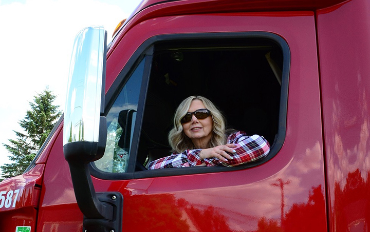 ATRI to begin research on challenges facing female truckers