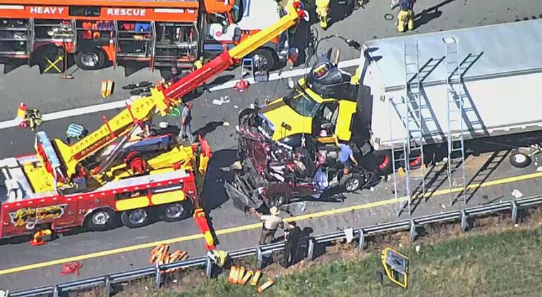 1 dead in Maryland pileup involving several 18-wheelers